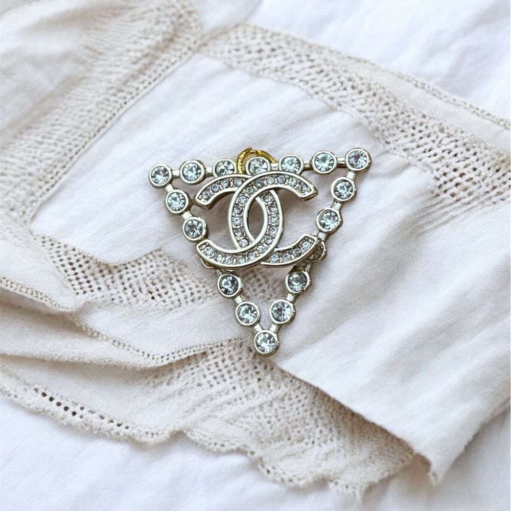 NWOT CHANEL Rhinestone Charm